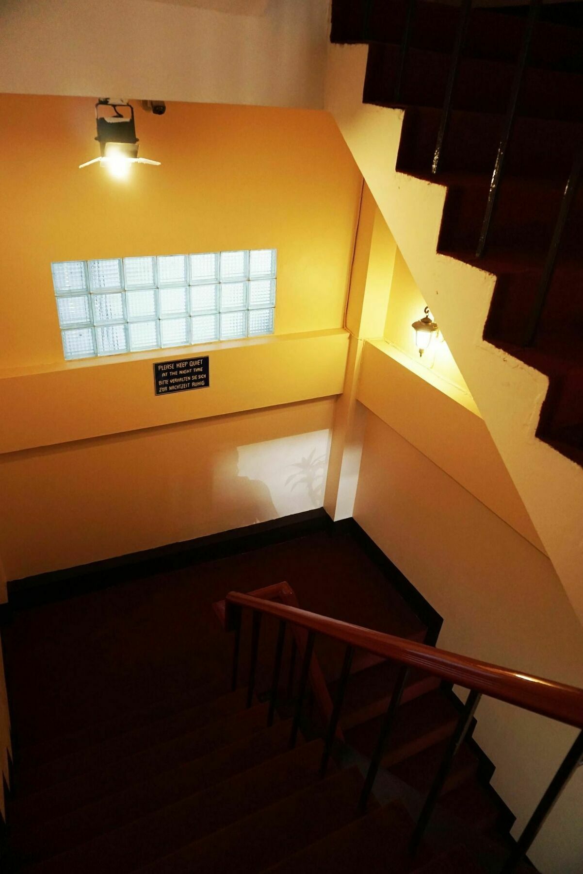 Sureena Hotel Паттайя Экстерьер фото