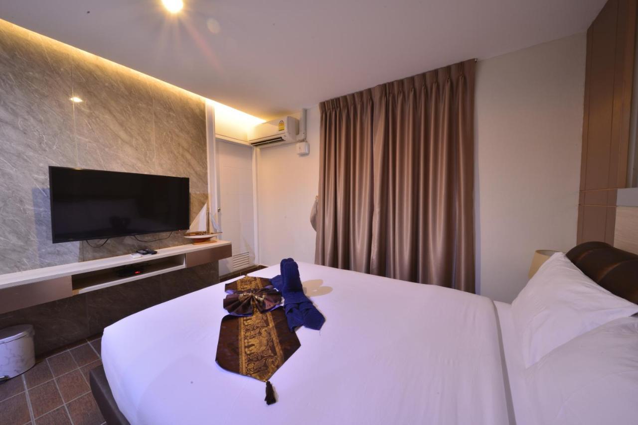 Sureena Hotel Паттайя Экстерьер фото