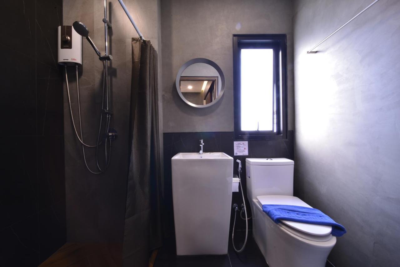 Sureena Hotel Паттайя Экстерьер фото