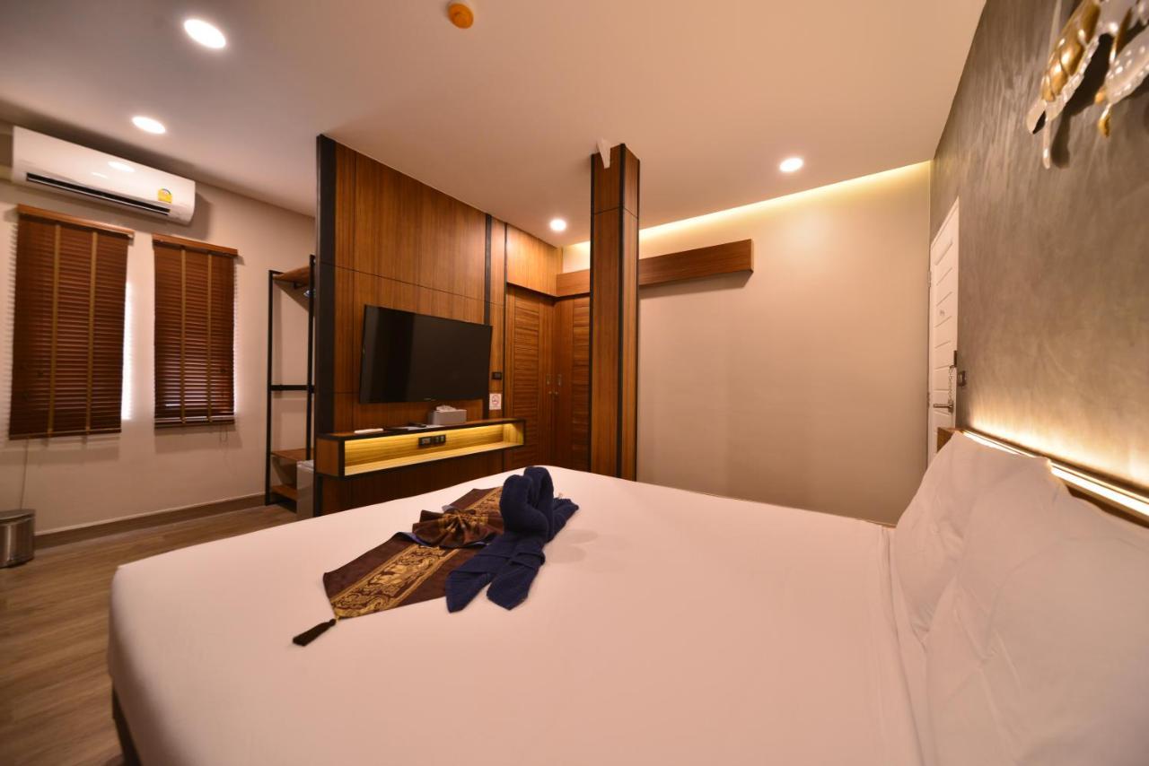 Sureena Hotel Паттайя Экстерьер фото