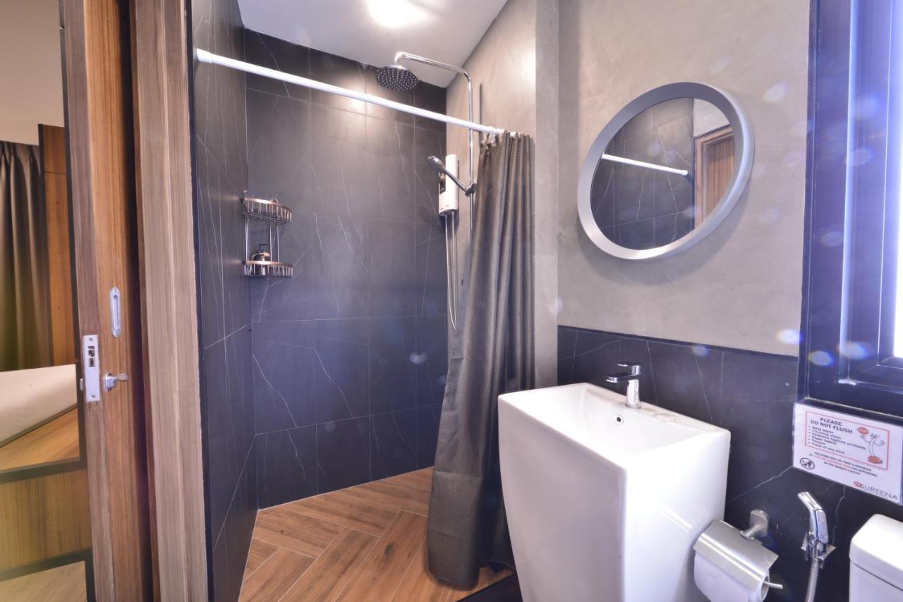 Sureena Hotel Паттайя Экстерьер фото
